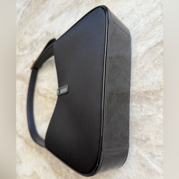 Yves Saint Laurent Black Shoulder Bag with Gold Logo - Picture 3 of 3